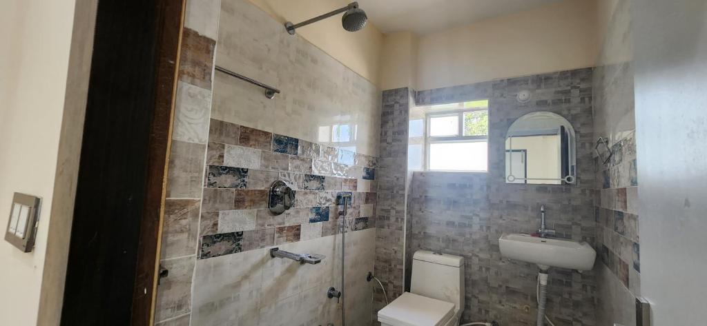 Rama Royal Resorts - Deluxe Double Room