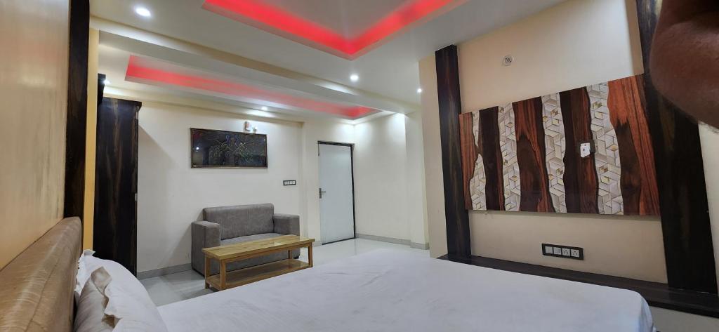 Rama Royal Resorts - Economy Double Room