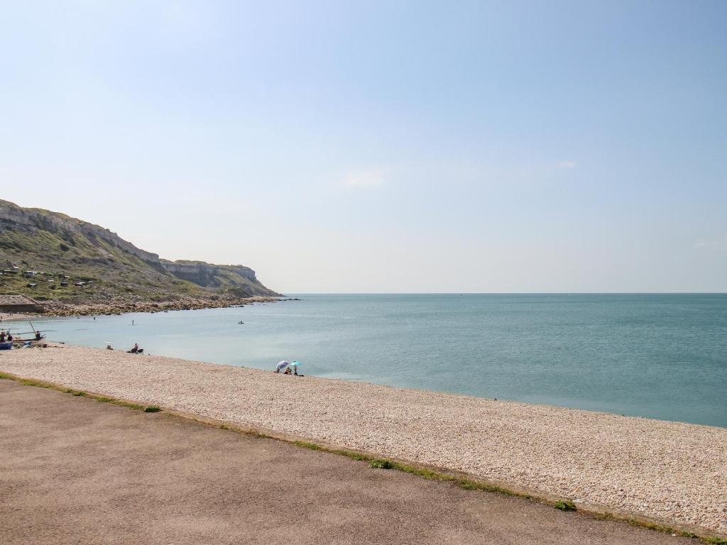 Chesil Beach holiday rentals, GBR: holiday houses & more
