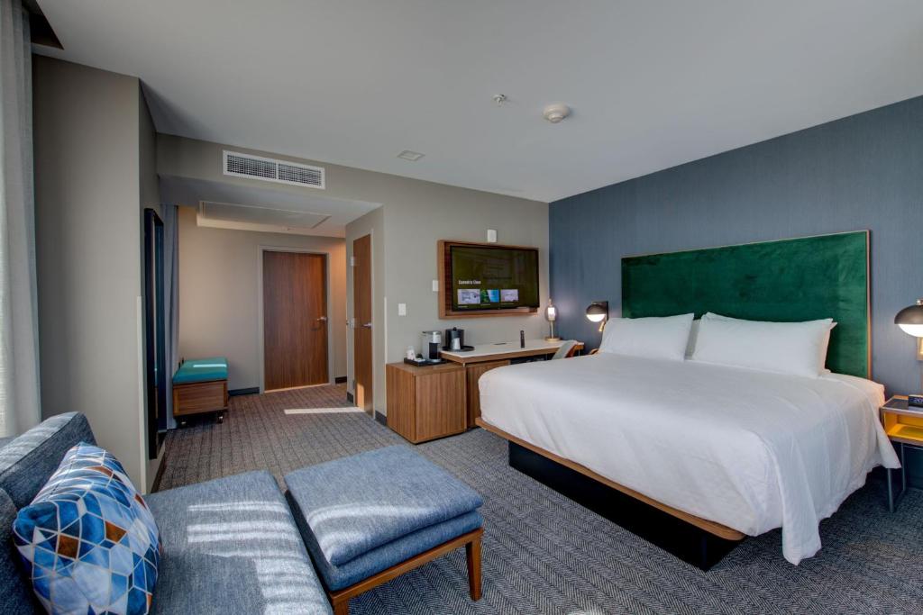 The Threefoot Hotel, Meridian, a Tribute Portfolio Hotel - Luxe King Kamer Met Bankbed