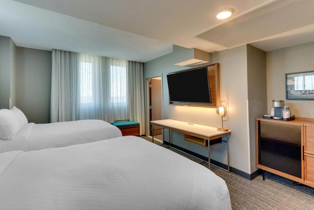 The Threefoot Hotel, Meridian, a Tribute Portfolio Hotel - Queen Room Met Twee Queensize Bedden