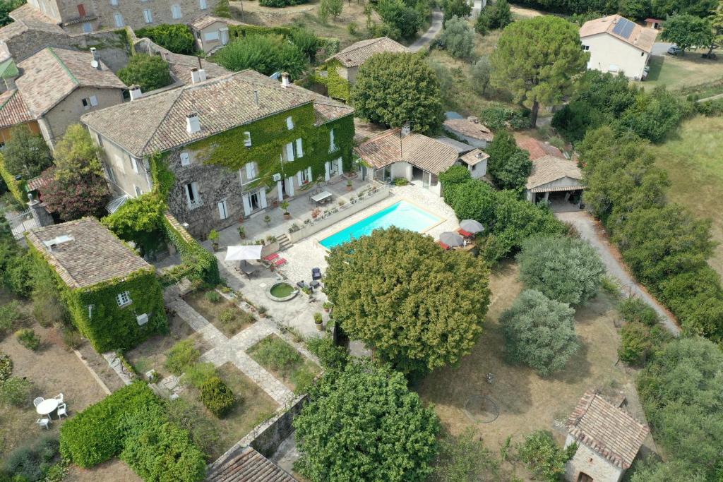 Letecký snímek ubytování Le Domaine du Soulier Gîte La Maison du Gardien