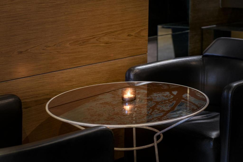 Posezení v ubytování AC Hotel Brescia by Marriott