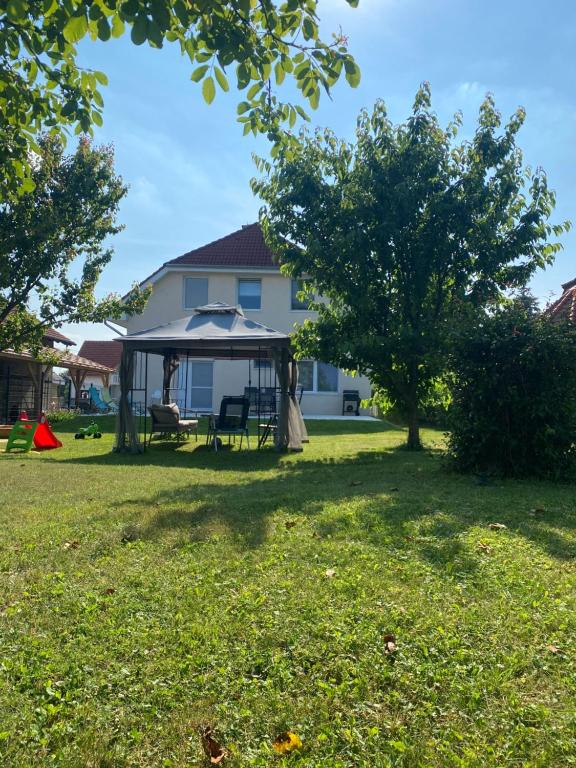 Zahrada ubytování Luca Apartman