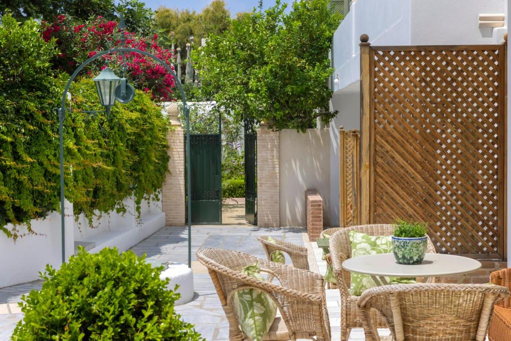 Kouneni Apartments - 16