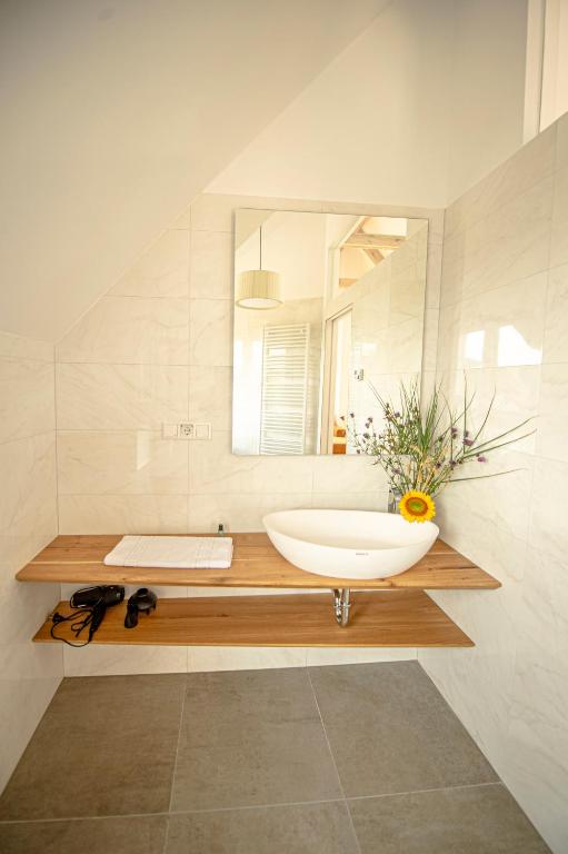 DASWEINBERG contactless check-in - 5