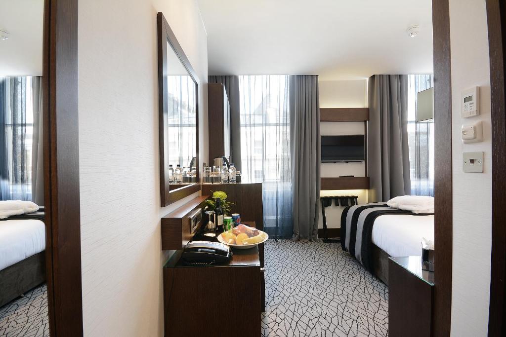 Park Grand Paddington Court - Resim 21