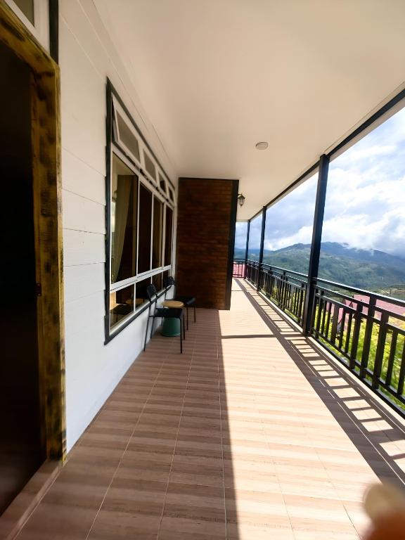 Balkón nebo terasa v ubytování KUNDASANG MOUNT GARDEN