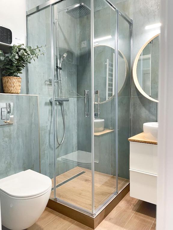 Botaniq Room - Double Room With Private Bathroom