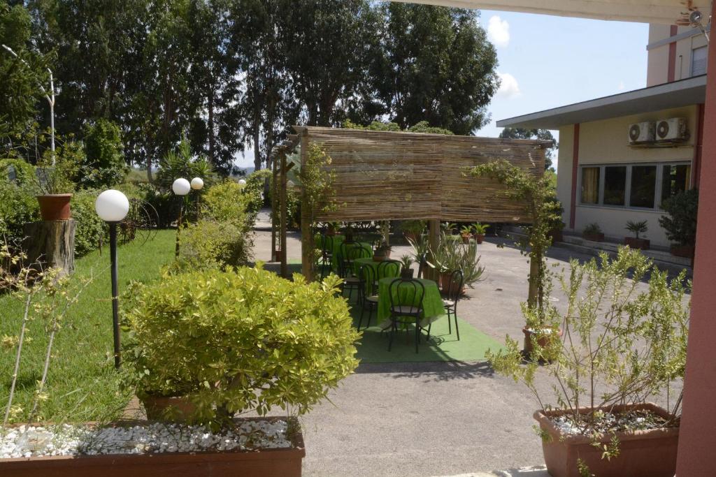 Zahrada ubytování HOTEL IL PARCO - Parking Free & Restaurant - Hotel