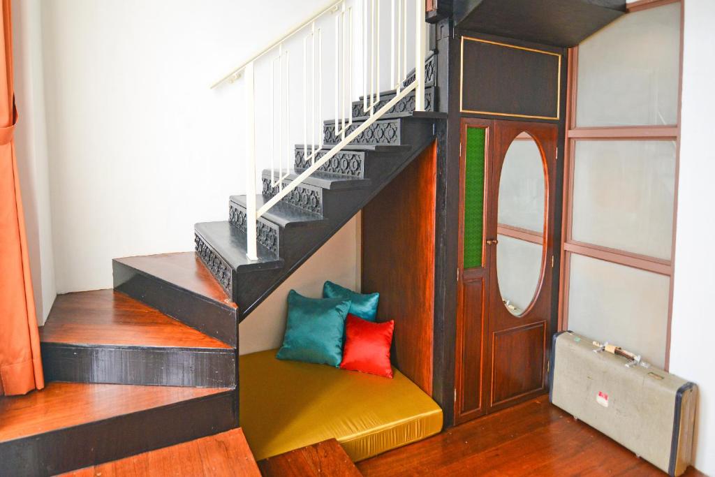 Sarang Paloh Heritage Stay - Rala De Reina Superior