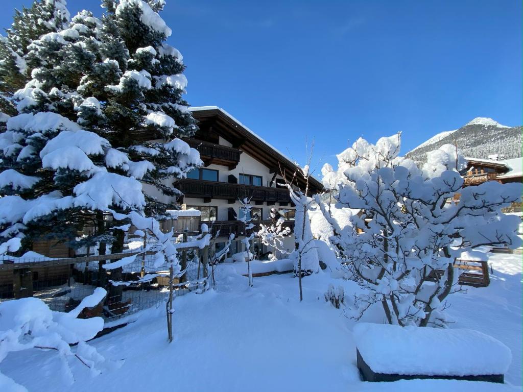 Haus Alpenglühen v zimě