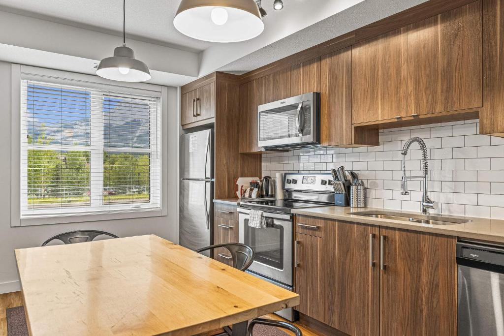 Basecamp Resorts Canmore - Resim 12