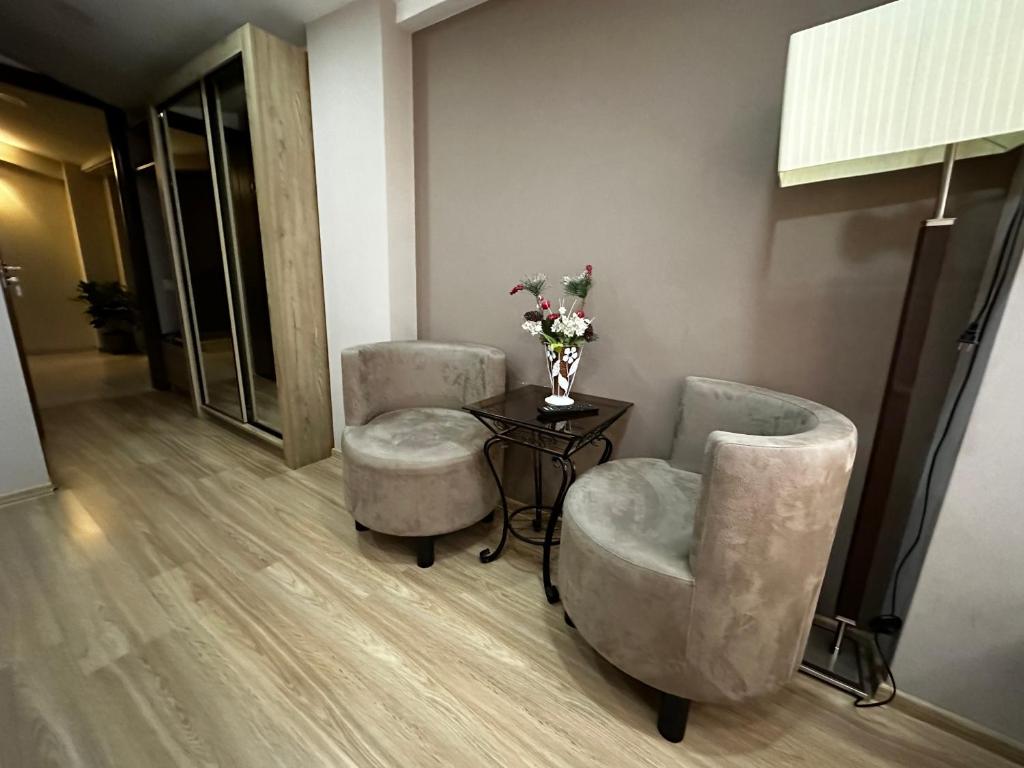 Terrace Tbilisi Center - Classic Triple Room