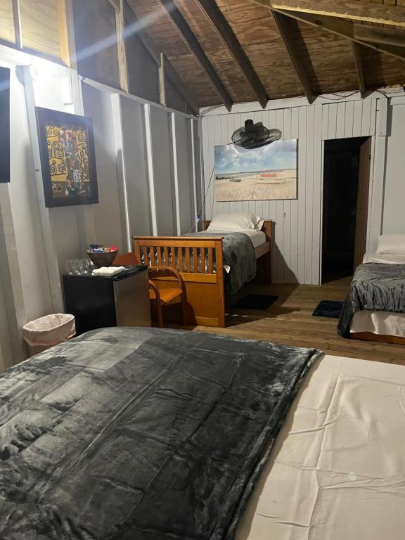 Postel nebo postele na pokoji v ubytování Sunrise Cottage