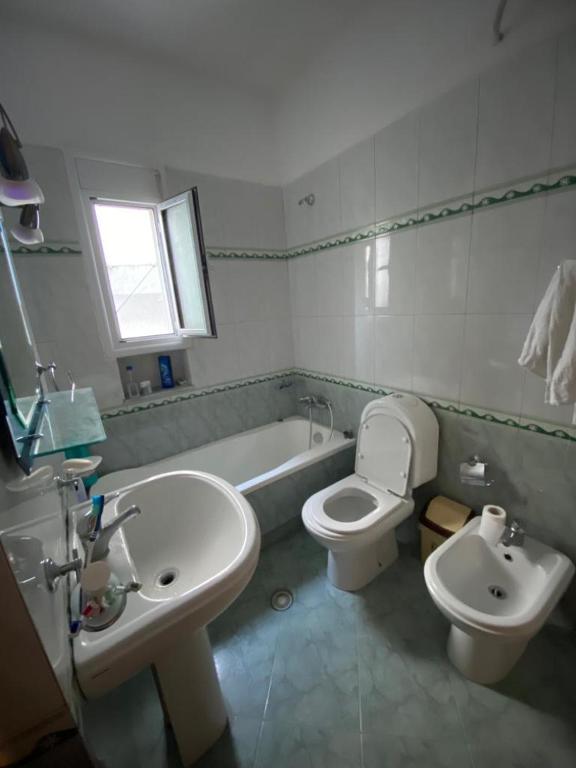 SI-RI Apartment - Image 3