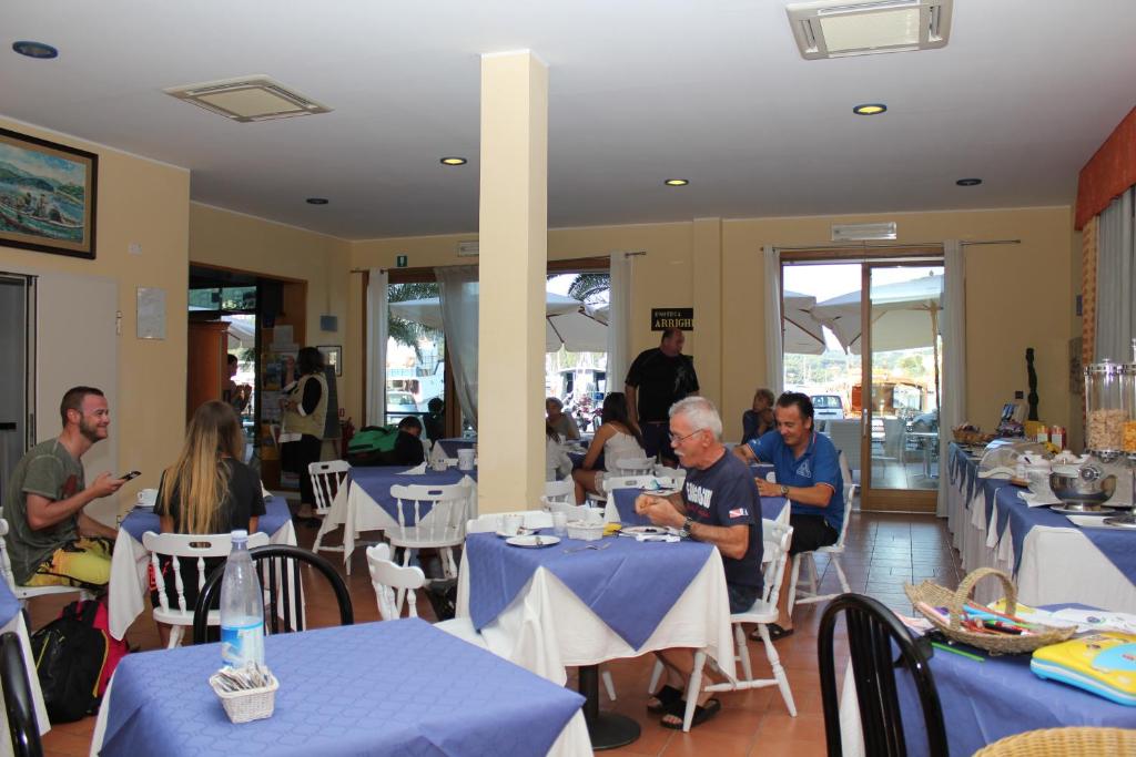 Restaurace v ubytování Hotel Belmare