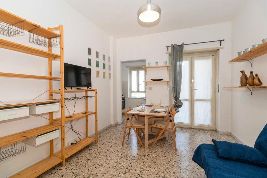 TV a/nebo společenská místnost v ubytování Torino Pitagora Functional Flat