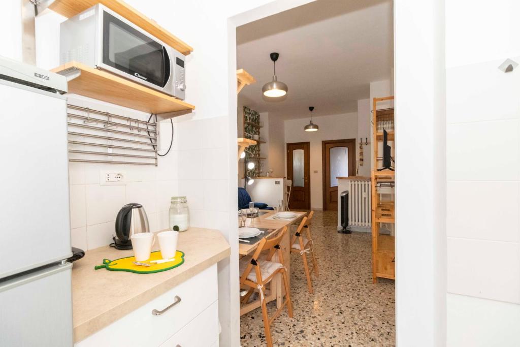 Kuchyň nebo kuchyňský kout v ubytování Torino Pitagora Functional Flat