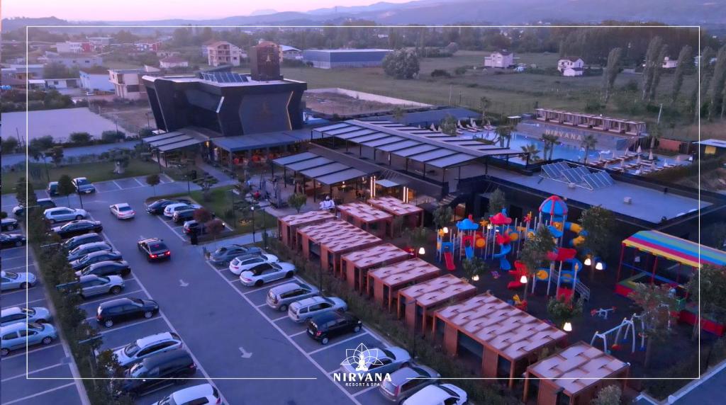 Letecký snímek ubytování Nirvana Resort & Spa