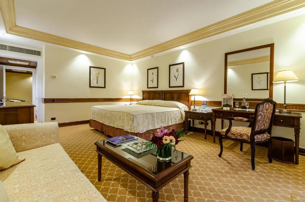 River Junior Suite