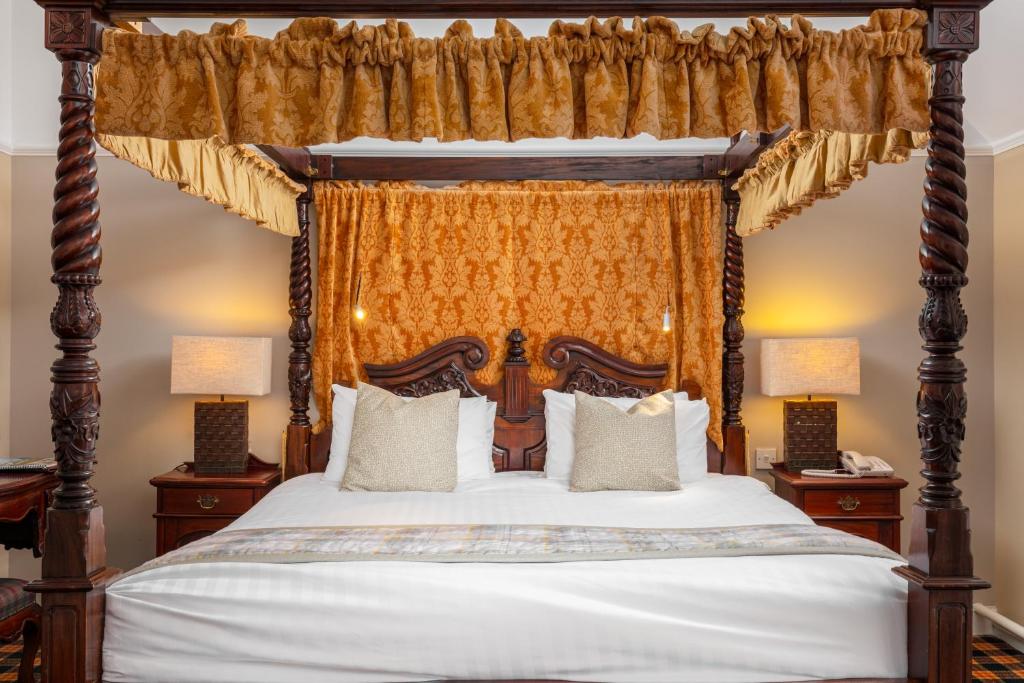 Tulloch Castle Hotel ‘A Bespoke Hotel’ - King Room With Balcony