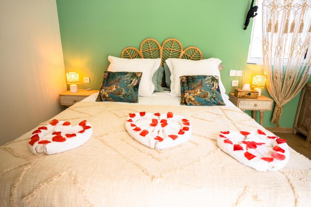 Ô Balinais mini villa avec spa et piscine privatif - Sala De Reina Con Vista A La Piscina