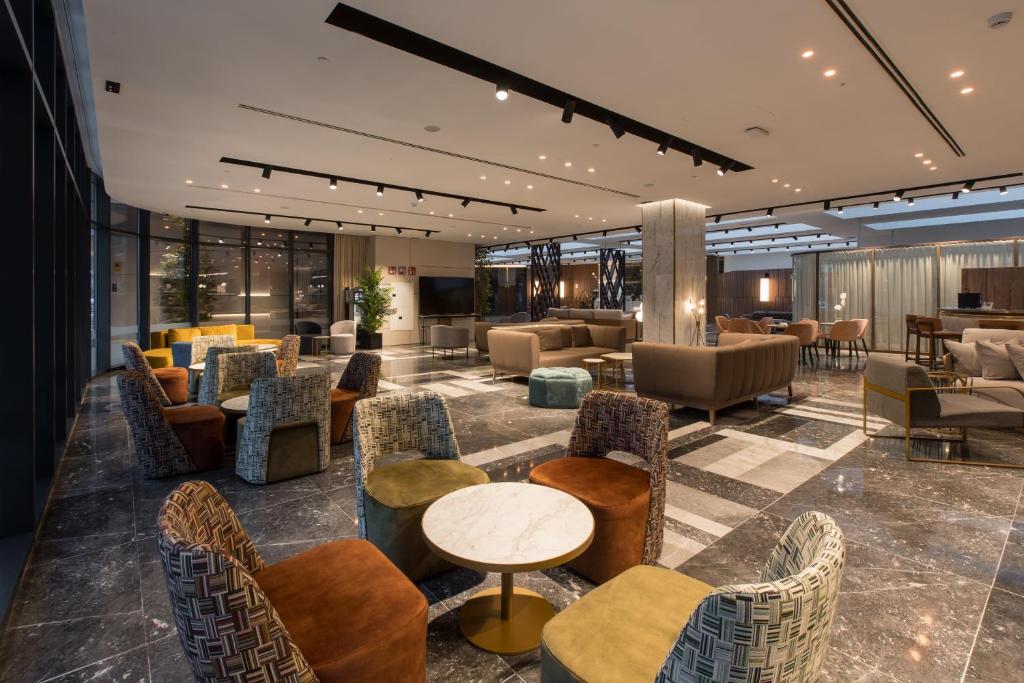 Posezení v ubytování Hotel Giralda Center