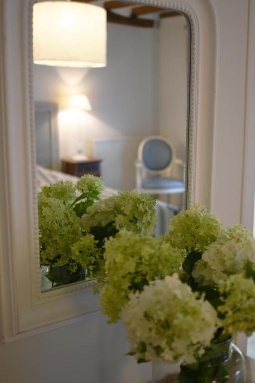 Domaine de l'Ermitage - Triple Room With Garden View