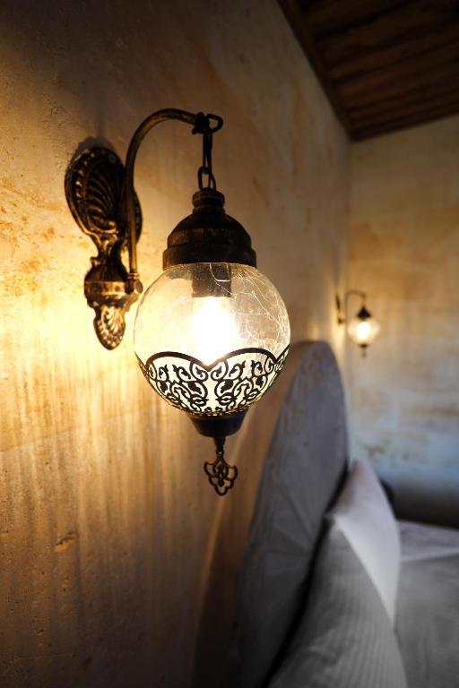 Rocca Stone House - 17