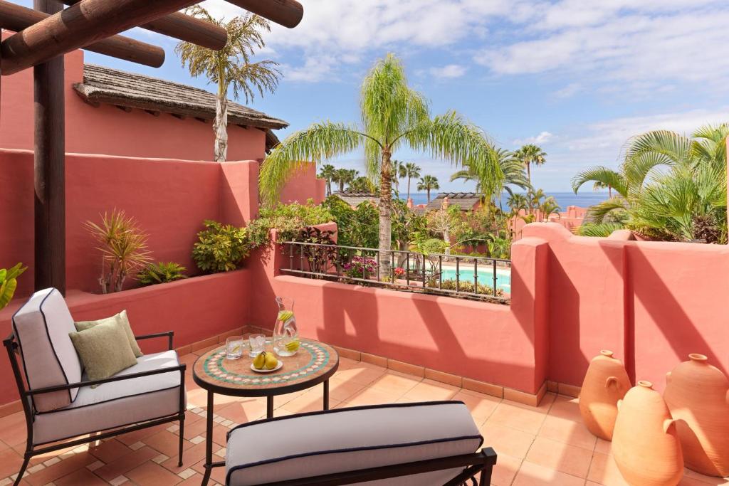 Un balcón o terraza de The Ritz-Carlton Tenerife, Abama
