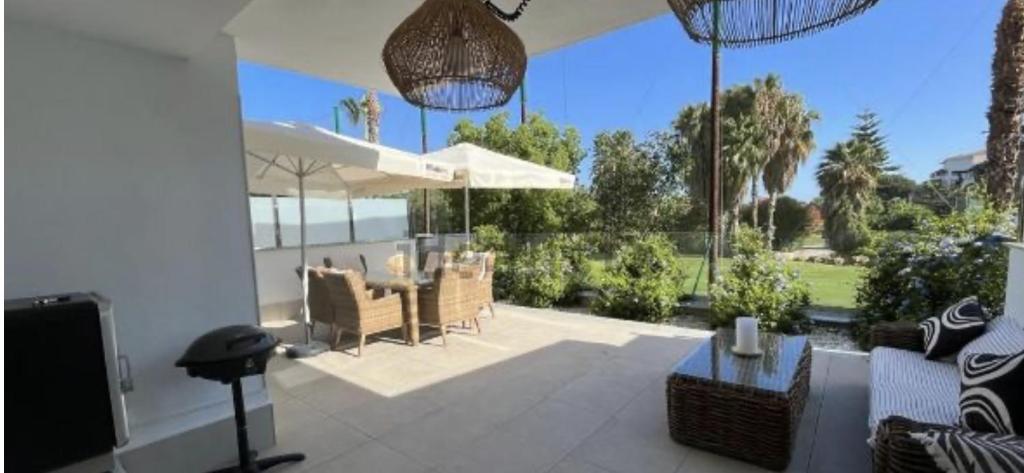 En have udenfor Las Garzas de Playa Granada