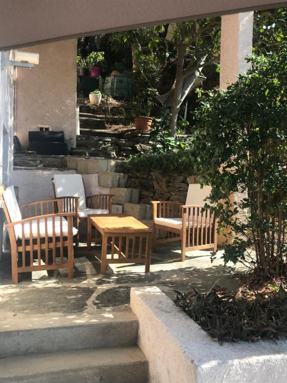Vonkajšia záhrada v ubytovaní Le jardin suspendu