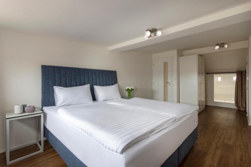 Prague Tales Boutique Residence by Dwellfort - Resim 39