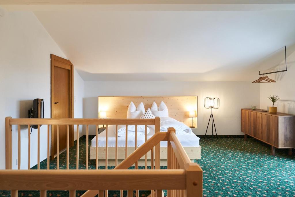 Posteľ alebo postele v izbe v ubytovaní Ferien Seminar Retreat - Zugspitze