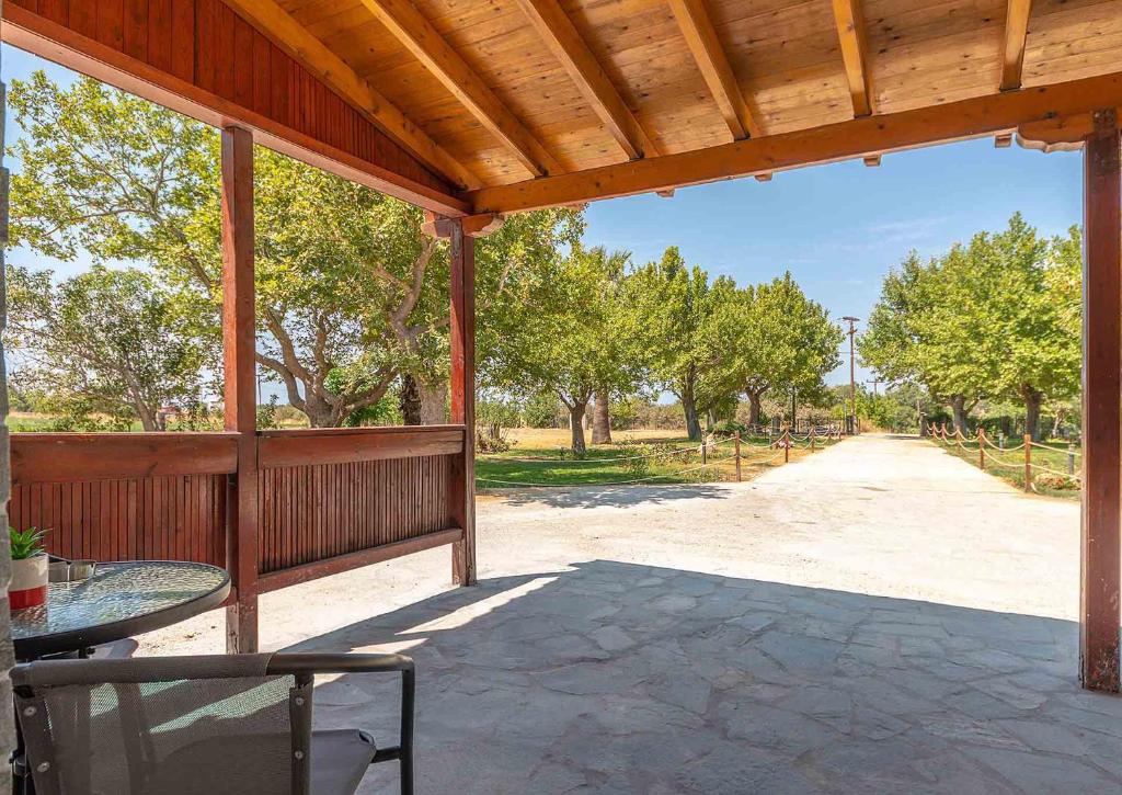 Fotografie z fotogalerie ubytování Fragkos Doukas Rooms v destinaci Kamariotissa