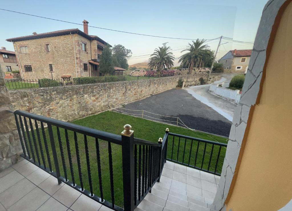 APARTAMENTOS EL ROJU - 18