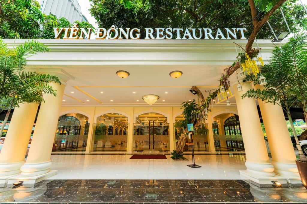 Restaurace v ubytování Tran Vien Dong Hotel
