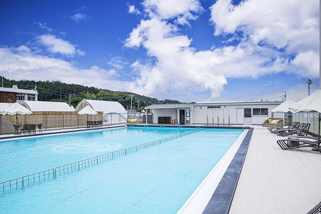 Bazén v ubytování Glamping&Port結 nebo v jeho okolí