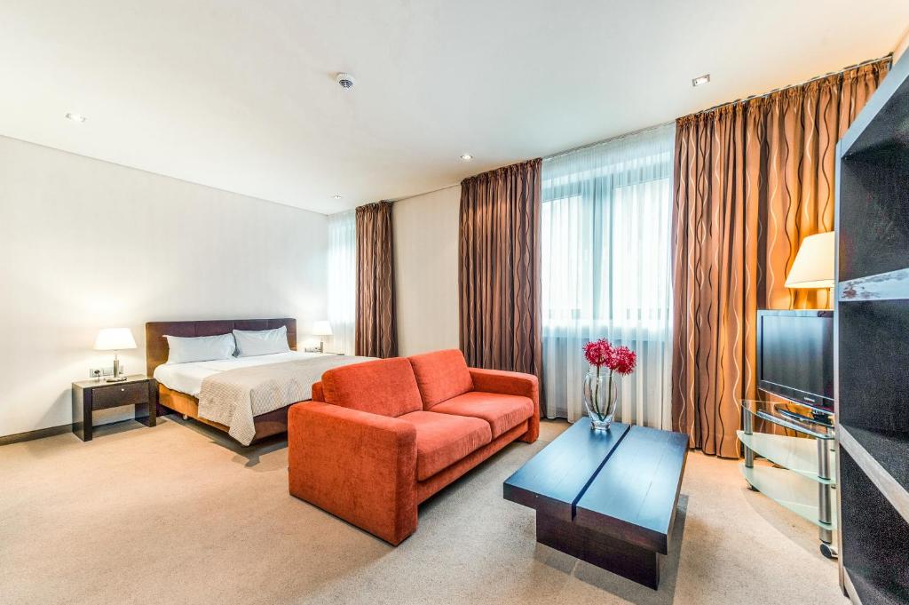 TV a/nebo společenská místnost v ubytování Parc Hotel Alvisse
