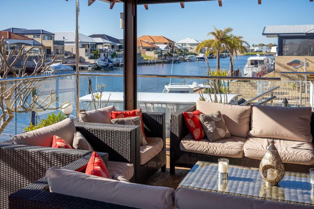 Starfire Mandurah, Mandurah (updated prices 2024)