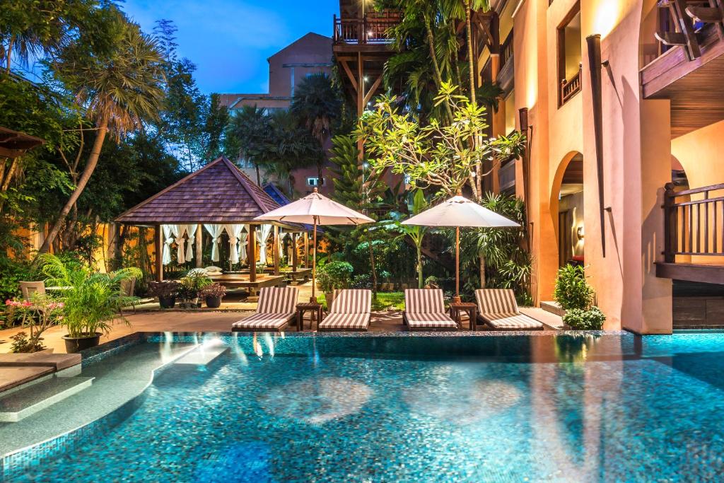 Bazén v ubytování Mercure Samui Chaweng Tana nebo v jeho okolí