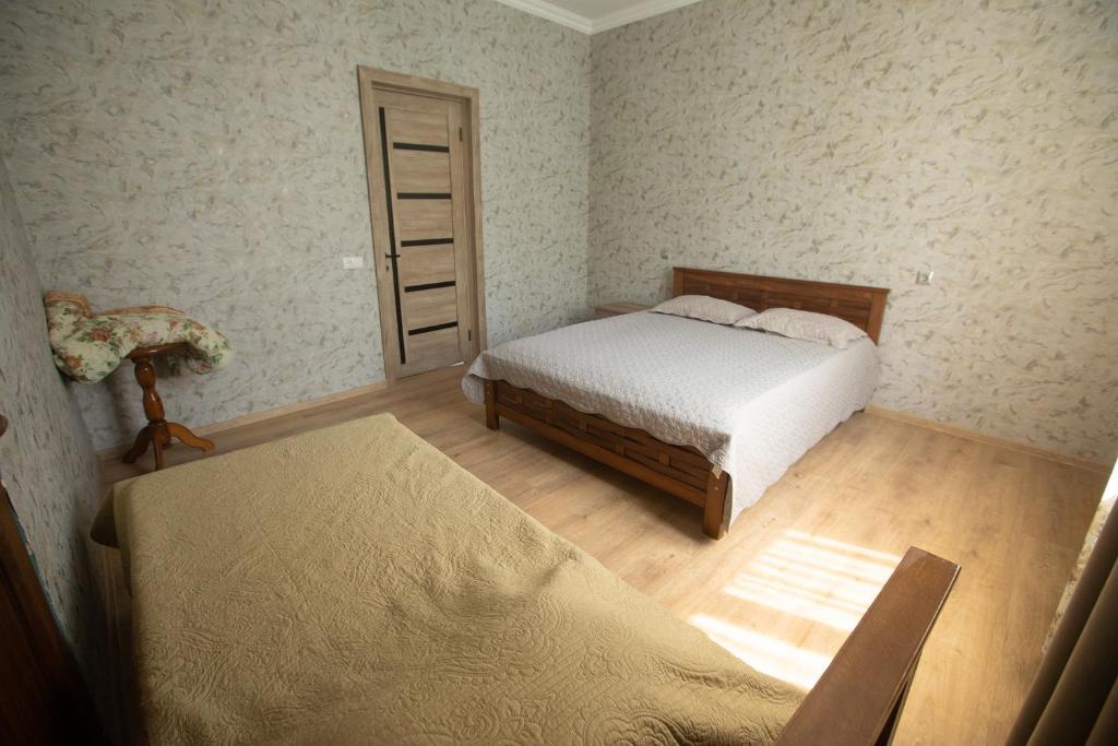 Llit o llits en una habitació de Strawberry