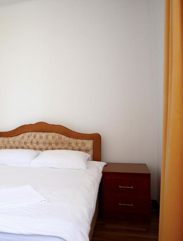 Postel nebo postele na pokoji v ubytování Jansyn Hotel Restaurant