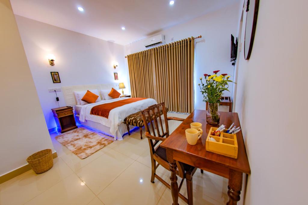 The Castle by Don Louis - 4