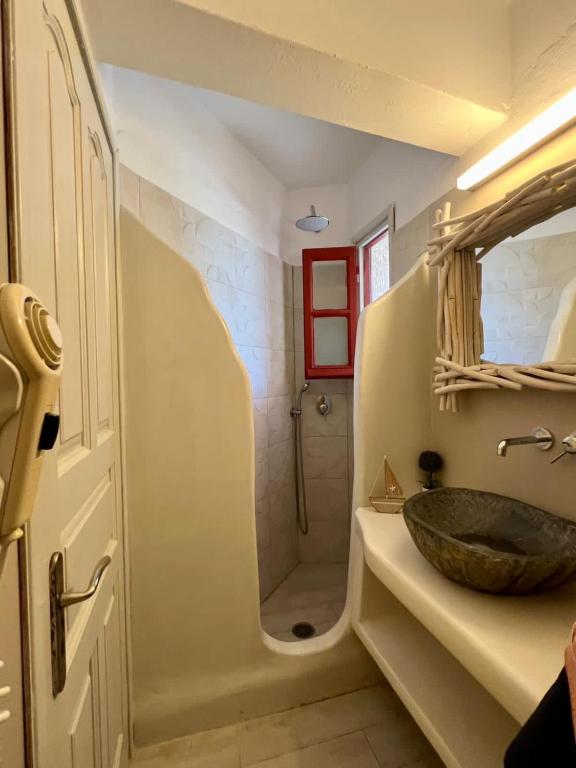 Koupelna v ubytování Acti Plaka Hotel