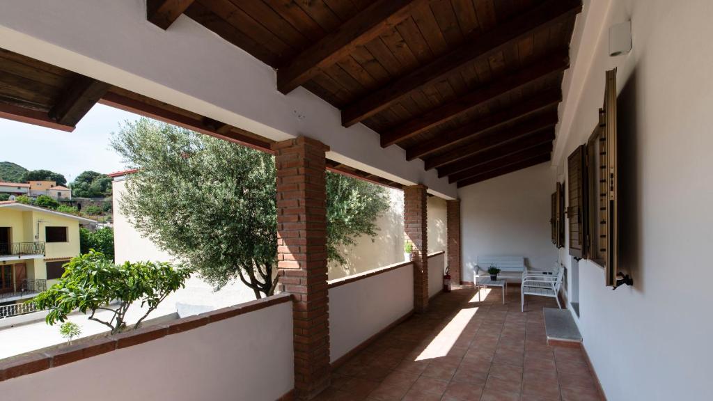 Casa di Elena a Iglesias - Romantico Rifugio con Vista