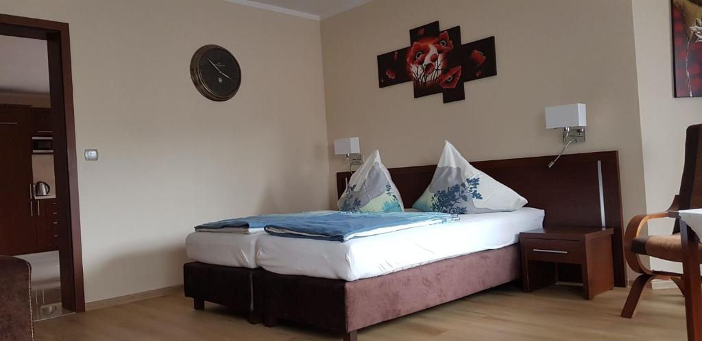 Postel nebo postele na pokoji v ubytování Villa Carmen