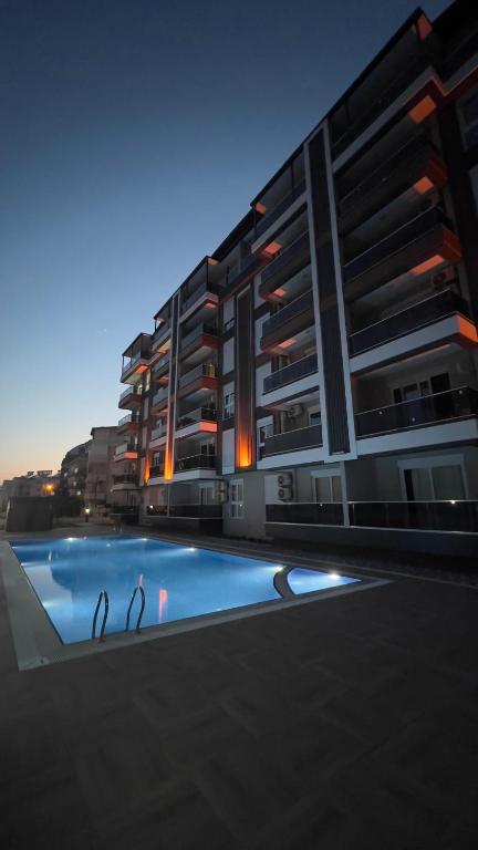 Bazén v ubytování Selinti City Tatil Evleri1&1 nebo v jeho okolí