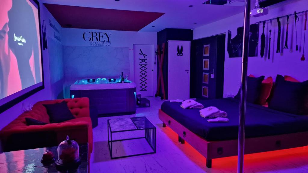 Loveroom Very Good Trip chambre avec jacuzzi privatif - Luxe Appartement